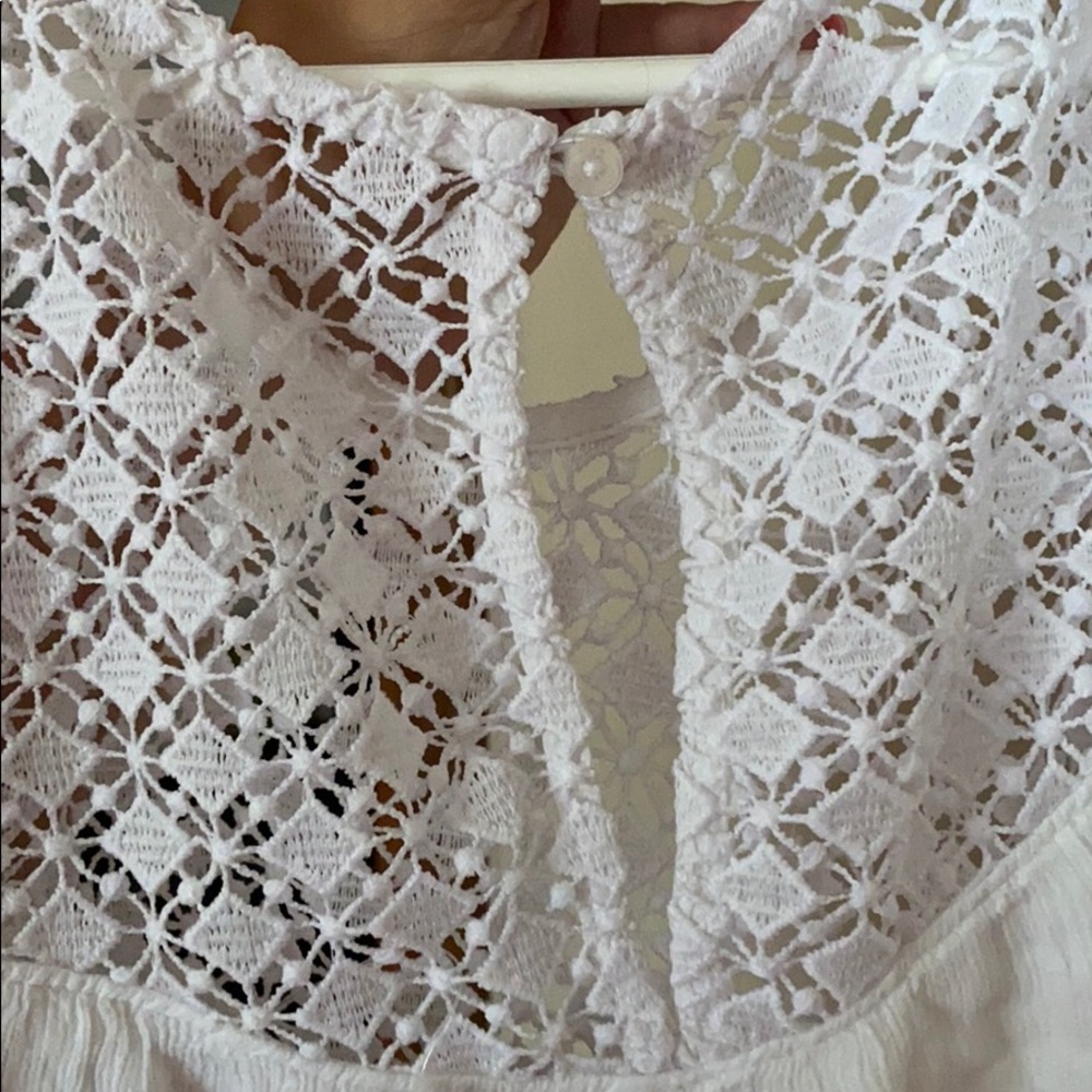Abercrombie top - Picture 2 of 2